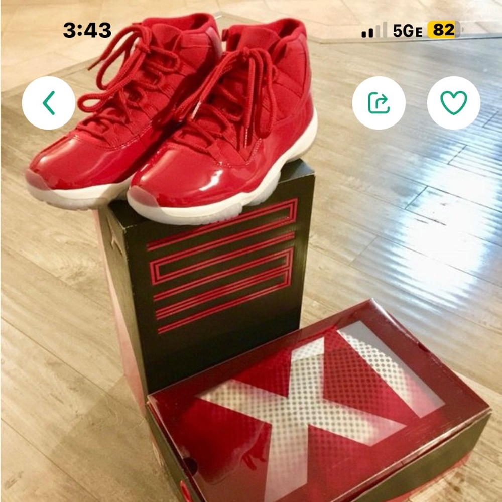 Nike Air Jordan 11 X’mas Edition size: 9 Men Brand New